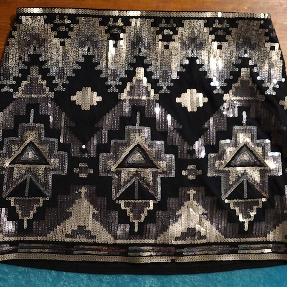 Express mini skirt